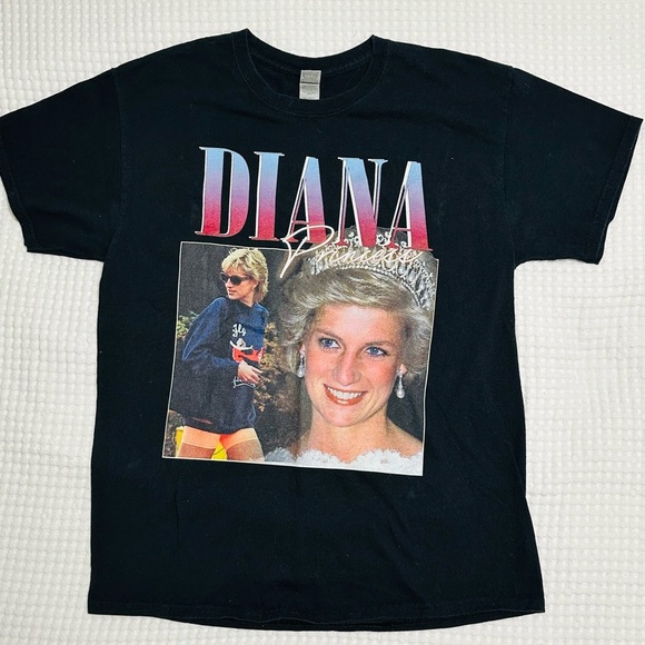 Princess, Diana graphic T-shirt, size large PRICE FIRM - Picture 1 of 5
